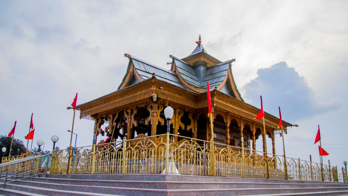 top 10 famous tourist spots in Himachal Pradesh Kangra (2)