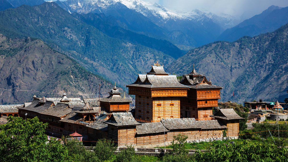 top 10 famous tourist spots in Himachal Pradesh Kullu
