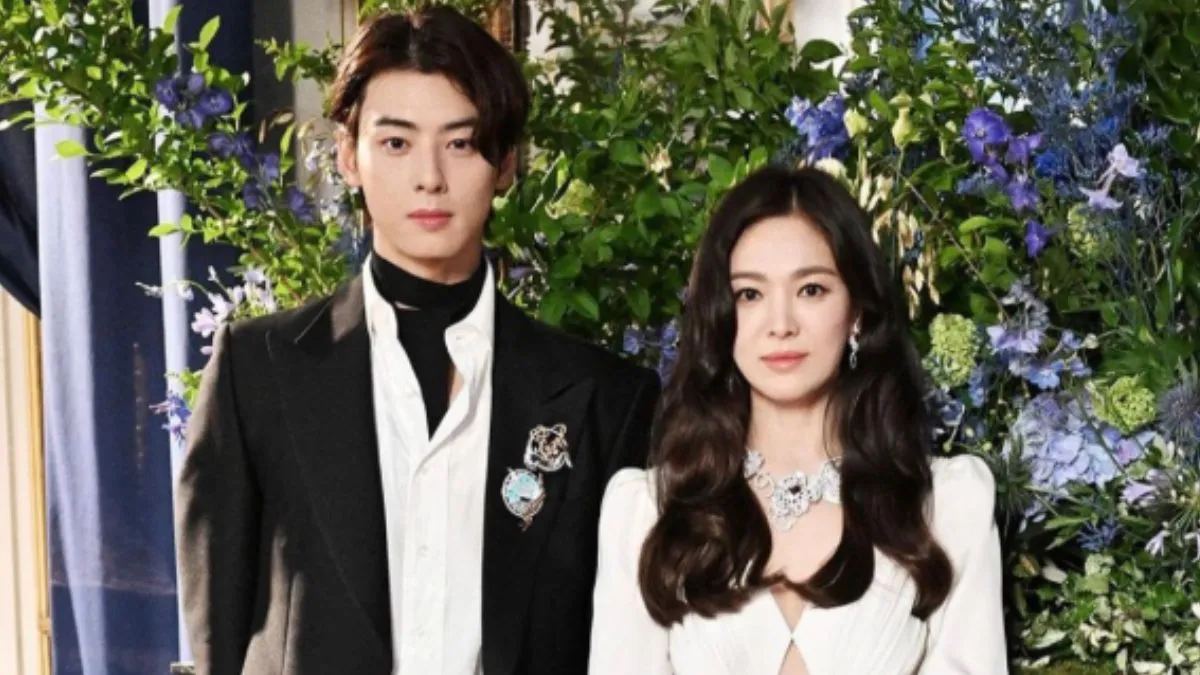 cha-eun-woo-surprise-cameo-in-song-hye-kyo-vlog-has-kdrama-fans-gushing-over-royal-siblings-watch