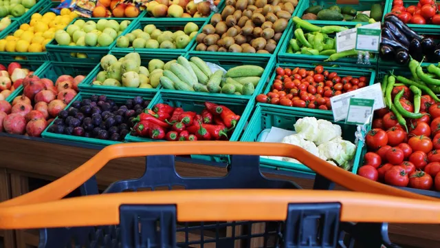 retail-inflation-eases-to-4month-low-of-5-point-22-percent-in-december-govt-data