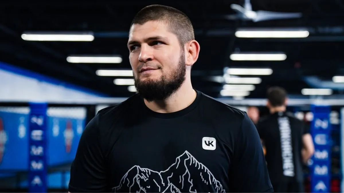khabib-nurmagomedov-ufc-legend-removed-from-flight-accuses-us-airline-of-racism-watch