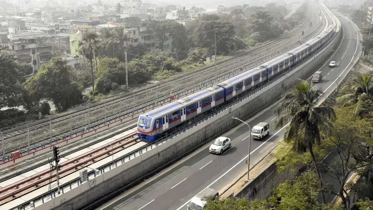 kolkata-metro-suspends-services-on-jokamajerhat-stretch-for-2-days-heres-why