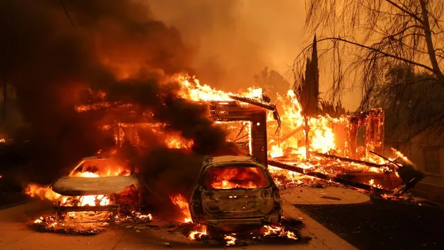 intensifying-santa-ana-winds-from-today-threaten-to-fuel-los-angeles-wildfire-amid-ongoing-containment-efforts