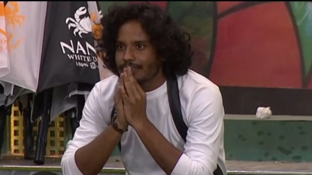 bigg-boss-tamil-8-muthukumaran-secures-position-in-the-finale-grabs-rs-50000-money-box-deal
