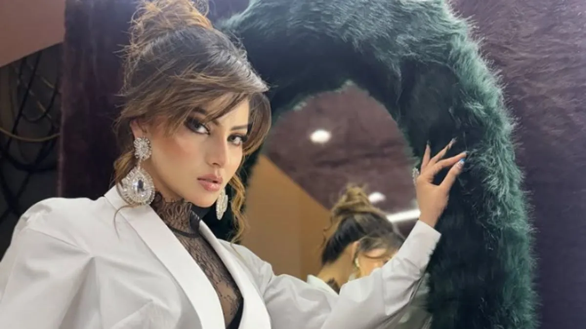 urvashi-rautela-educational-qualifications-the-iit-aspirant-who-ditched-engineering-for-showbizz