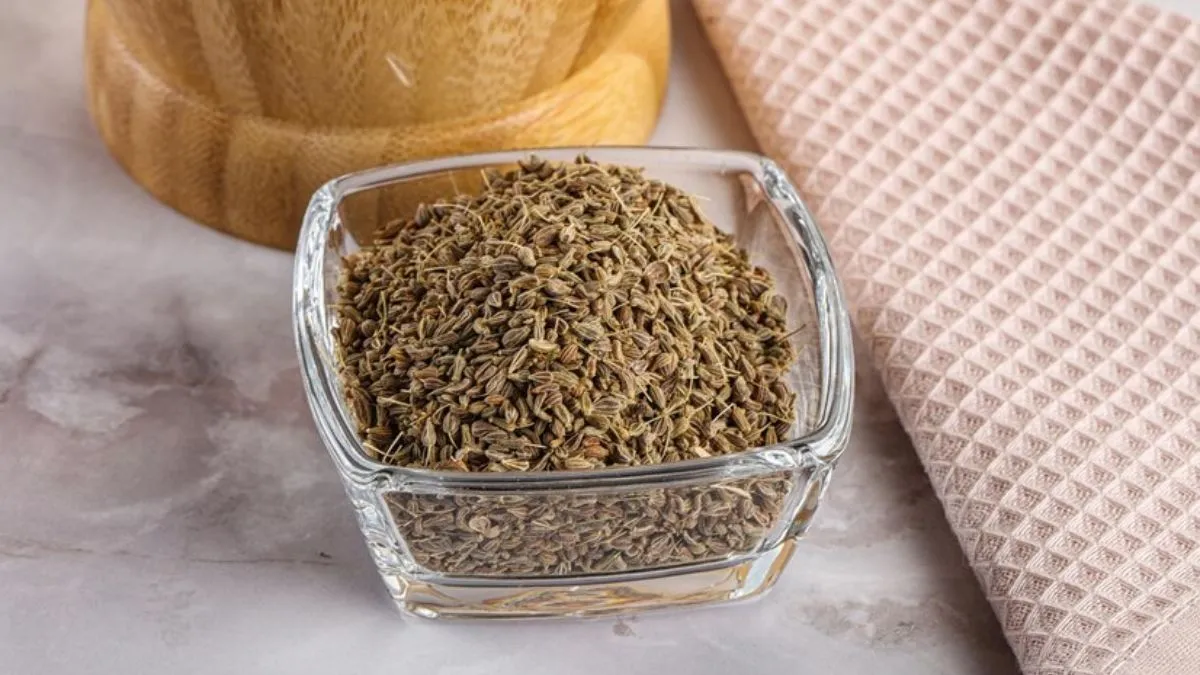 5-amazing-reasons-to-drink-ajwain-water-after-meals-in-winters