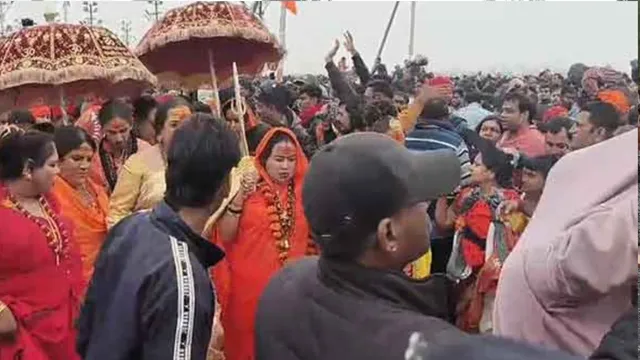 mahakumbh-2025-kinnar-akharas-historic-debut-at-prayagraj-over-3000-transgenders-join-for-holy-dip