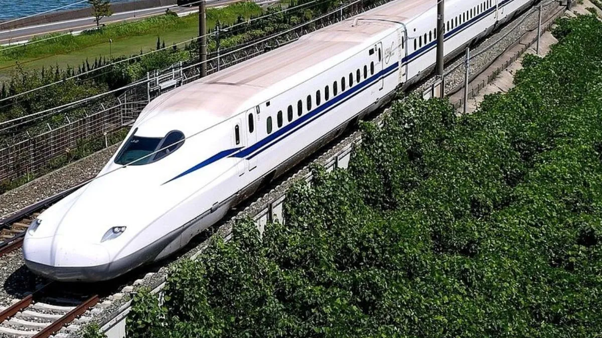 indias-fastest-bullet-train-to-connect-these-cities-shinkansen-e10s-top-speed-and-debut-date-revealed