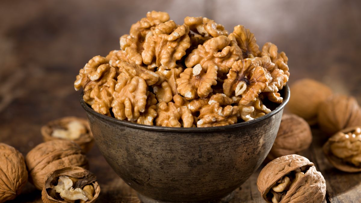 benefits of soaked walnuts