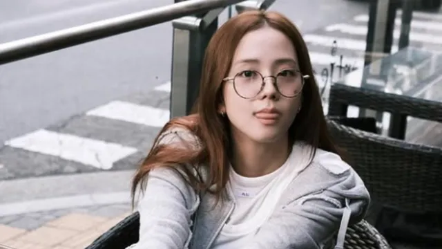 blackpink-jisoo-reveals-her-approach-to-breakups-i-would-rather-move-on-positively-newtopia-kdrama