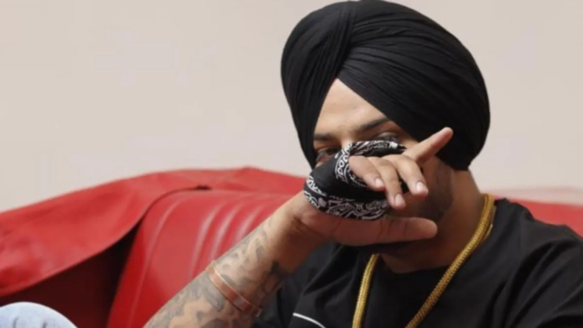 late-punjabi-singer-sidhu-moosewala-new-song-lock-out-watch