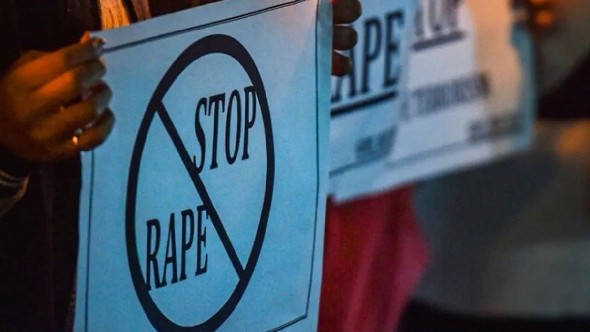thane-woman-helps-lover-rape-15-year-old-daughter-after-she-catches-her-in-compromising-position