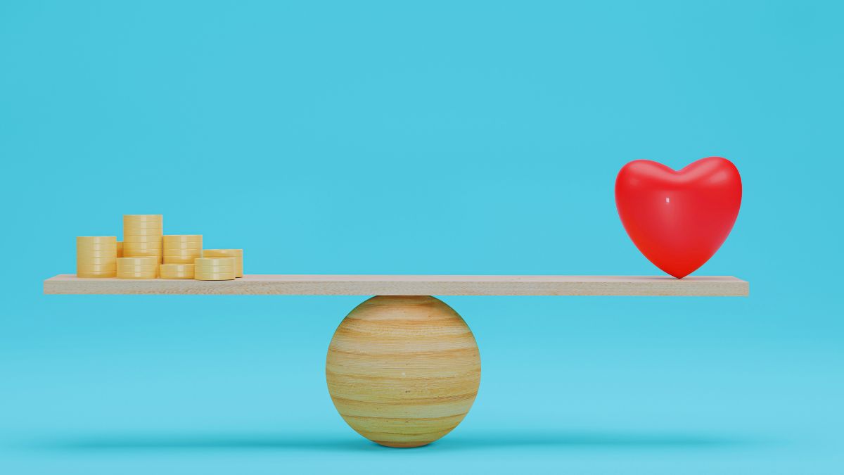 zodiac-signs-that-prioritise-money-over-love