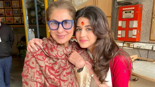 meet-naomika-saran-akshay-kumar-niece-who-made-waves-at-sky-force-screening-check-impressive-education-qualification