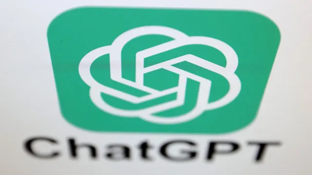 deepseek-beats-chatgpt-to-top-spot-on-apple-app-store