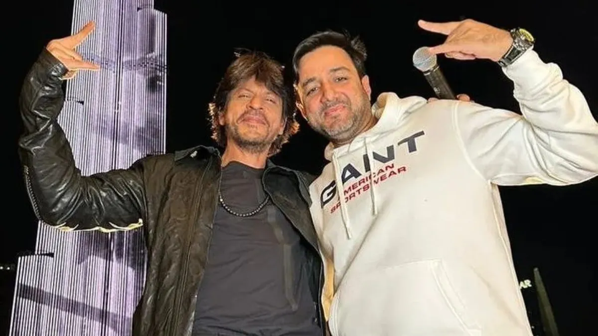 king-update-shah-rukh-khan-teams-up-with-pathaan-director-siddharth-anand-for-muchawaited-movie-says-we-are-going-to-make