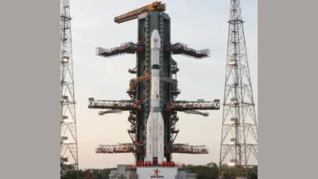 isro-celebrates-100th-successful-mission-as-gslvf15-rocket-launches-navigation-satellite-nvs-02-into-orbit