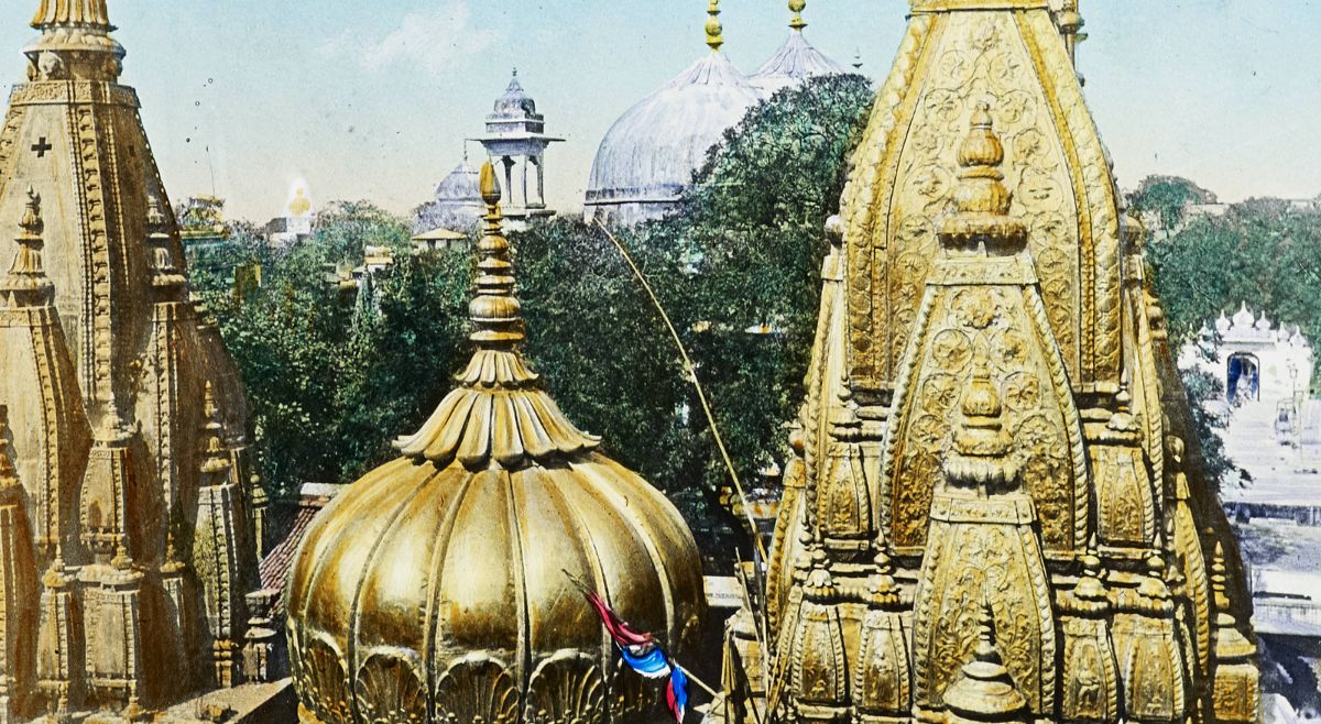 Shri Kashi Vishwanath Temple (Golden Temple)