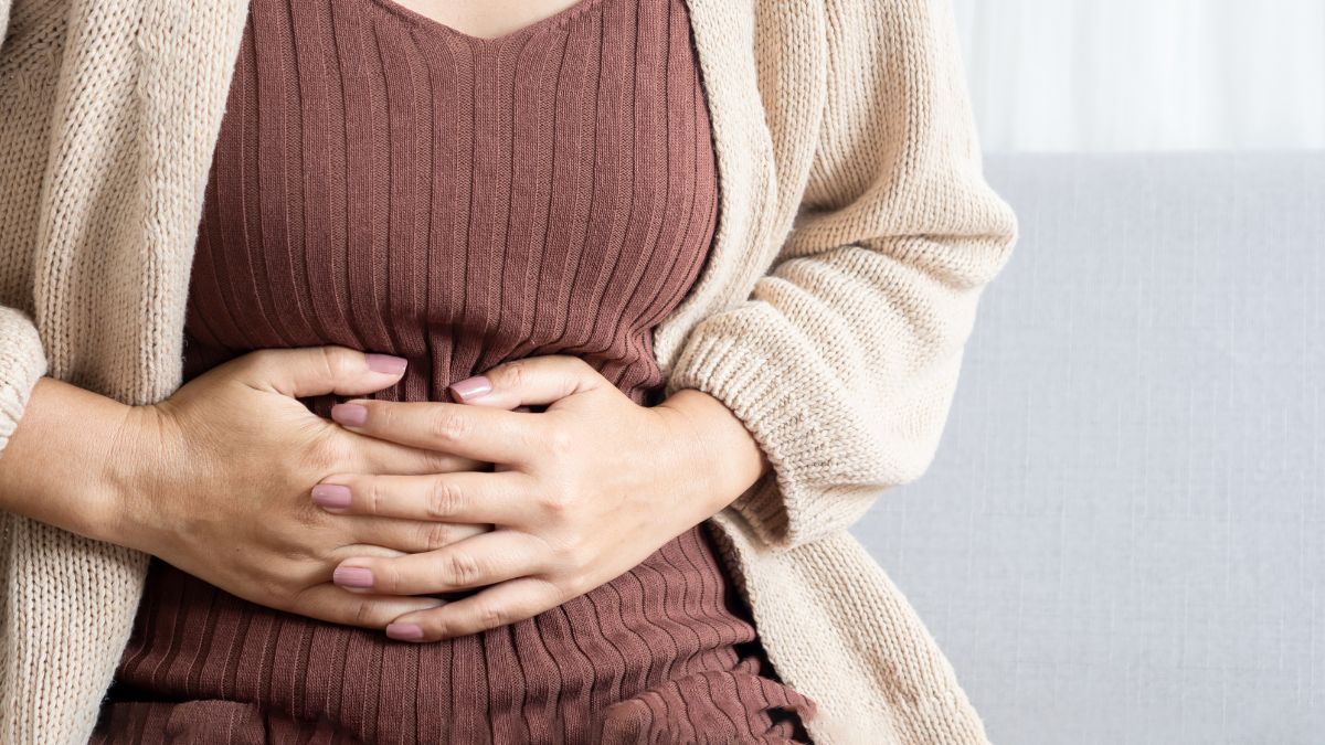4-effective-ways-to-treat-bloating-naturally-at-home