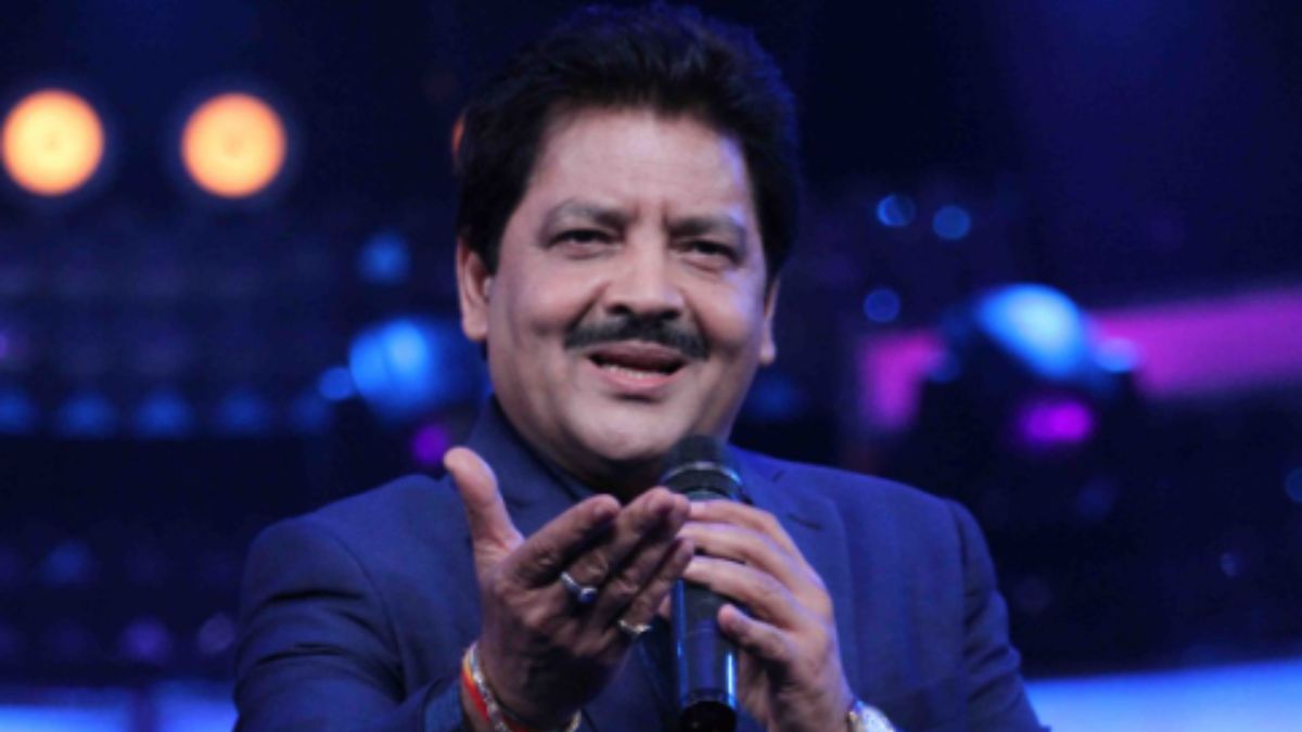 udit-narayan-old-videos-kissing-alka-yagnik-and-shreya-ghoshal-resurface-amid-fan-kiss-backlash