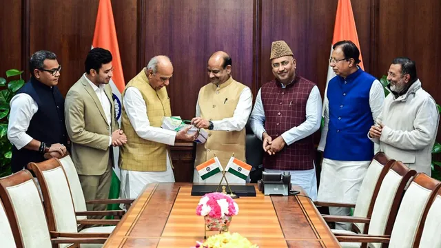 waqf-amendment-bill-jpc-report-suggesting-changes-to-be-tabled-in-lok-sabha-on-monday