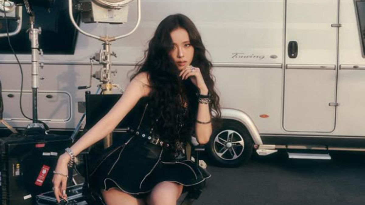 blackpink-jisoo-announces-solo-fanmeet-asia-tour-after-amortage-mini-album-release-details-inside-latest-kpop-news