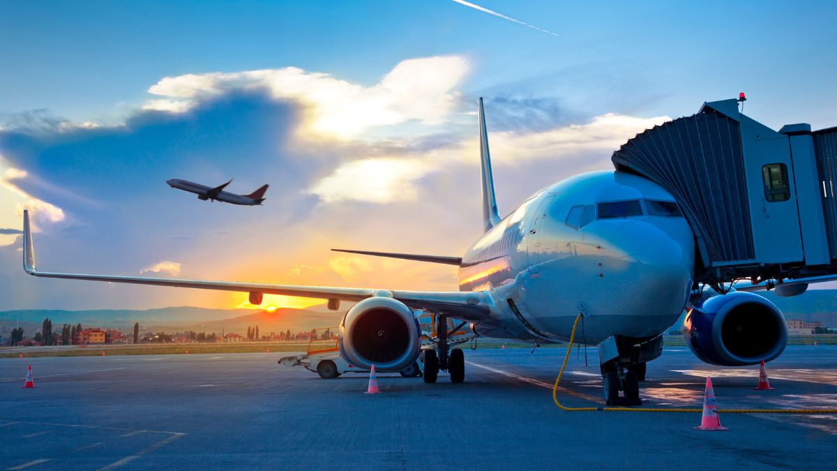 top 10 busiest airports in india