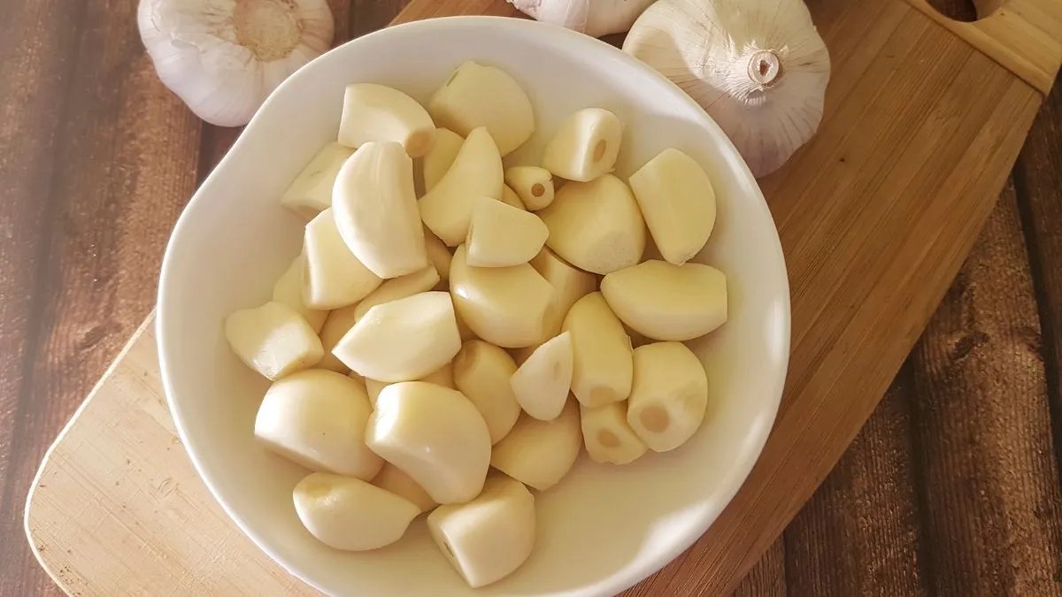 5-foods-you-can-use-instead-of-garlic-in-your-meals