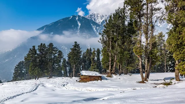 jk-weather-temperature-surges-in-many-areas-sparse-rainfall-poses-risk-of-water-shortage