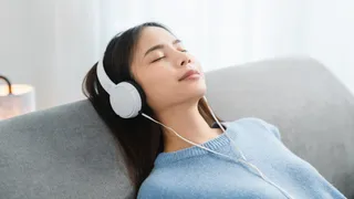 Listening Music At Full Volume? Here’s How This Habit Can Damage Your Ears