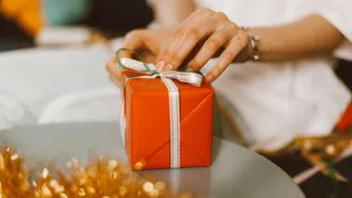 5 Cute And Romantic Gifts You Can Surprise Your Partner With On Promise Day