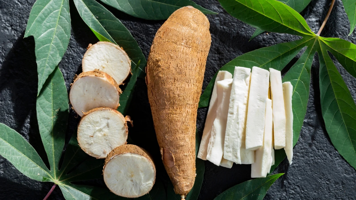 top 10 most dangerous foods in the world Cassava