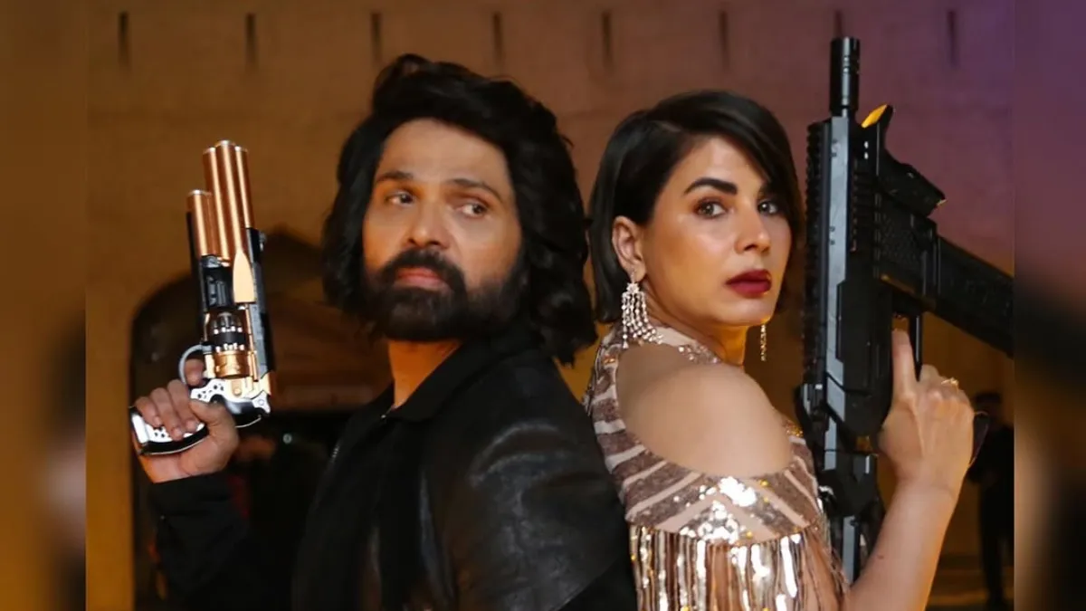 badass-ravi-kumar-did-kirti-kulhari-sign-himesh-reshammiya-masala-action-movie-due-to-majboori-actress-says-this