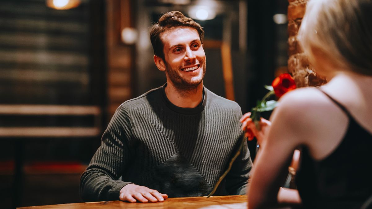 zodiac-signs-that-impress-easily-on-first-date
