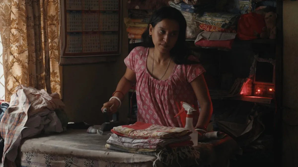 baksho-bondi-shadowbox-when-and-where-to-watch-tillotama-shome-bengali-movie-check-cast-and-plot-details