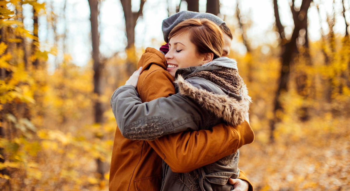 Happy Hug Day 2025 Video Status Download