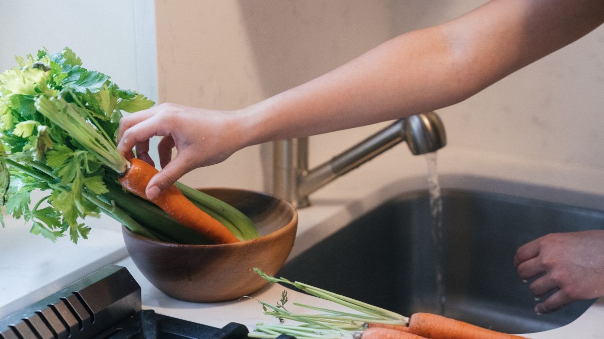 ways to clean root vegetables (1)