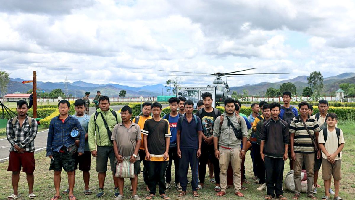 india-implements-stricter-border-controls-allows-7000-myanmar-migrants-after-collecting-biometric-data