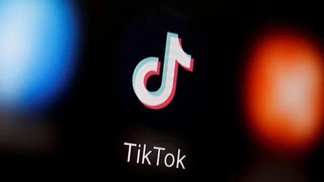 tiktok-back-on-us-app-stores-apple-and-google-restore-app-after-trump-delays-ban-enforcement