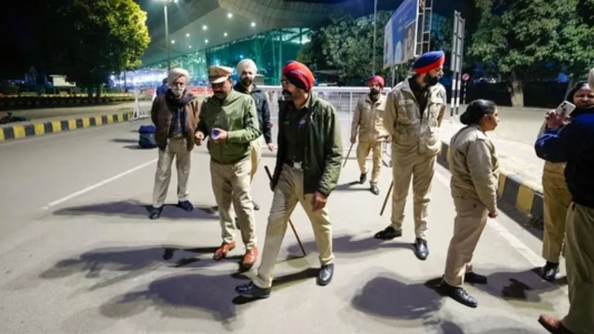 deported-from-us-cousins-get-arrested-at-amritsar-airport-in-murder-case-punjab-news