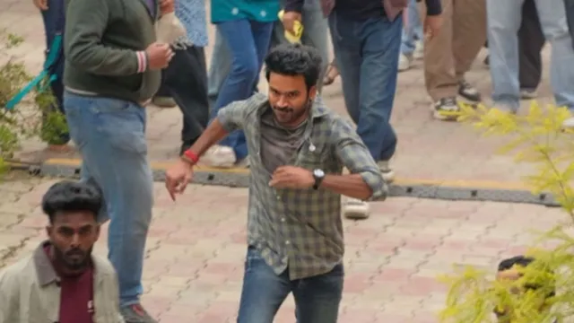 dhanush-look-from-tere-ishk-mein-goes-viral-as-he-shoots-in-delhi-fans-react-to-his-college-avatar
