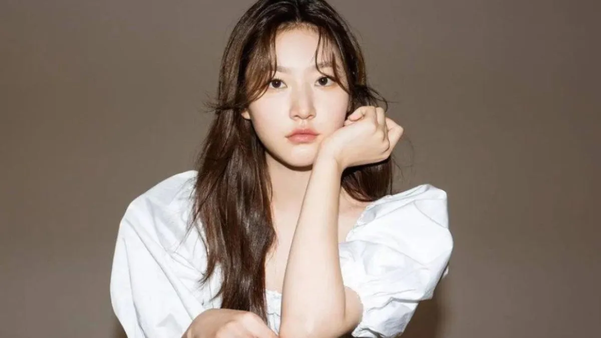 south-korean-actress-kim-sae-ron-found-dead-in-seoul-apartment-amid-past-controversies-fans-say-the-world-is-too-harsh