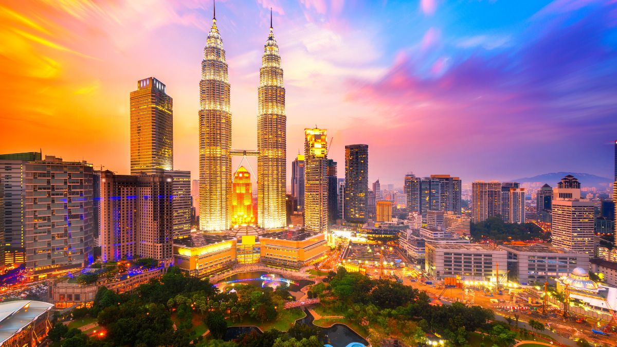 top 10 peaceful countries in the world Malaysia