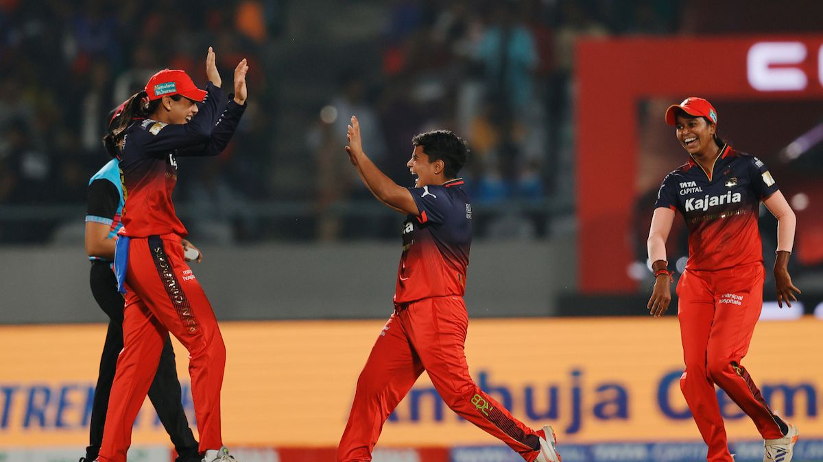 RCB-W vs DC-W, WPL 2025: Royal Challengers Bengaluru Win Toss, Opt To Bowl Against Delhi Capitals; Check Playing XIs