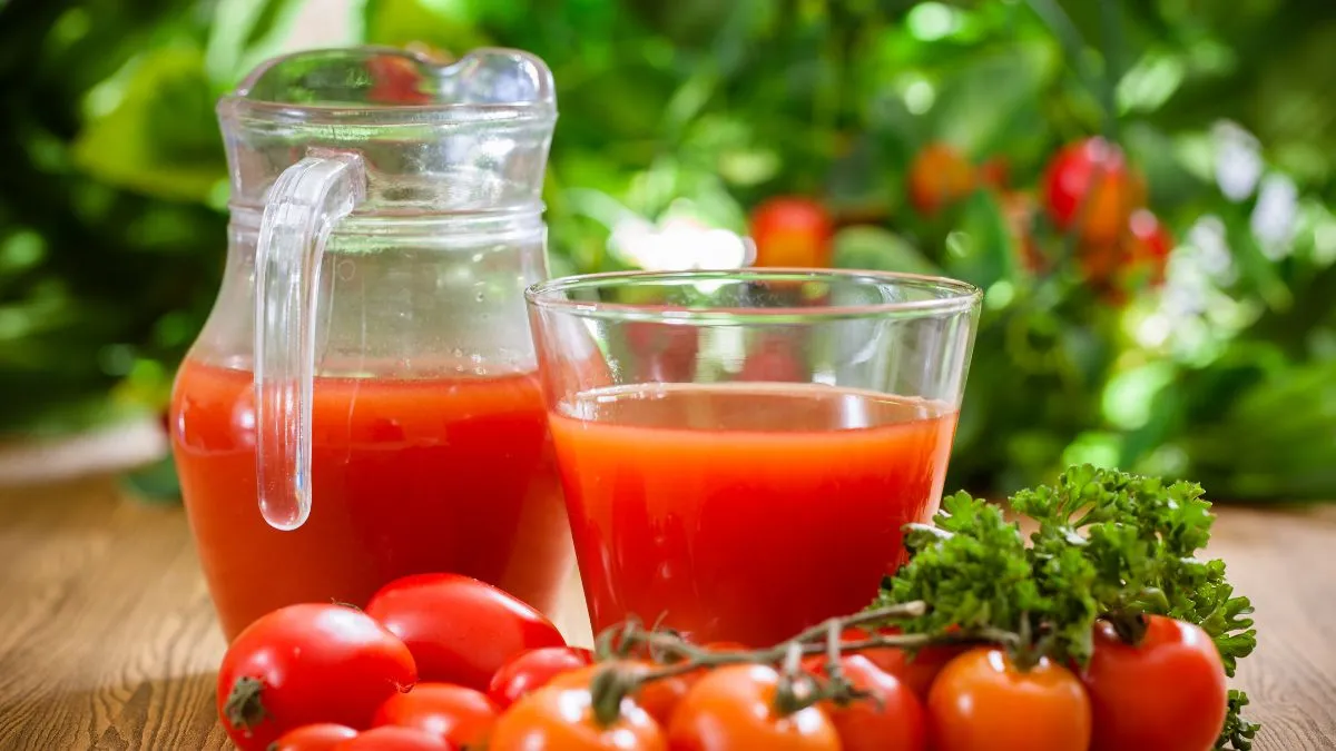 healthy-and-tangy-tomato-juice-5-proven-benefits-of-drinking-it-every-morning