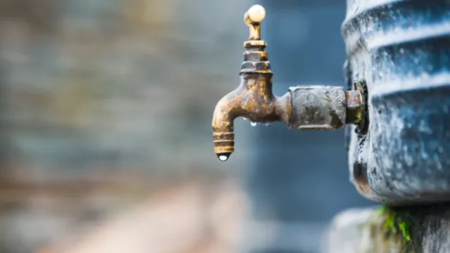 bengaluru-water-crisis-bwssb-water-tanker-prices-to-increase-amid-shortage-restrictions-from-april-details