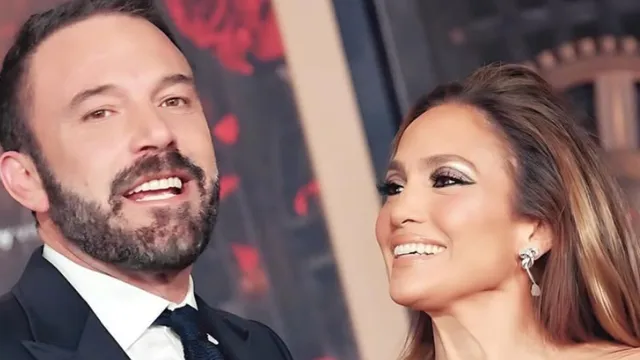 jennifer-lopez-and-ben-affleck-are-officially-divorced-report