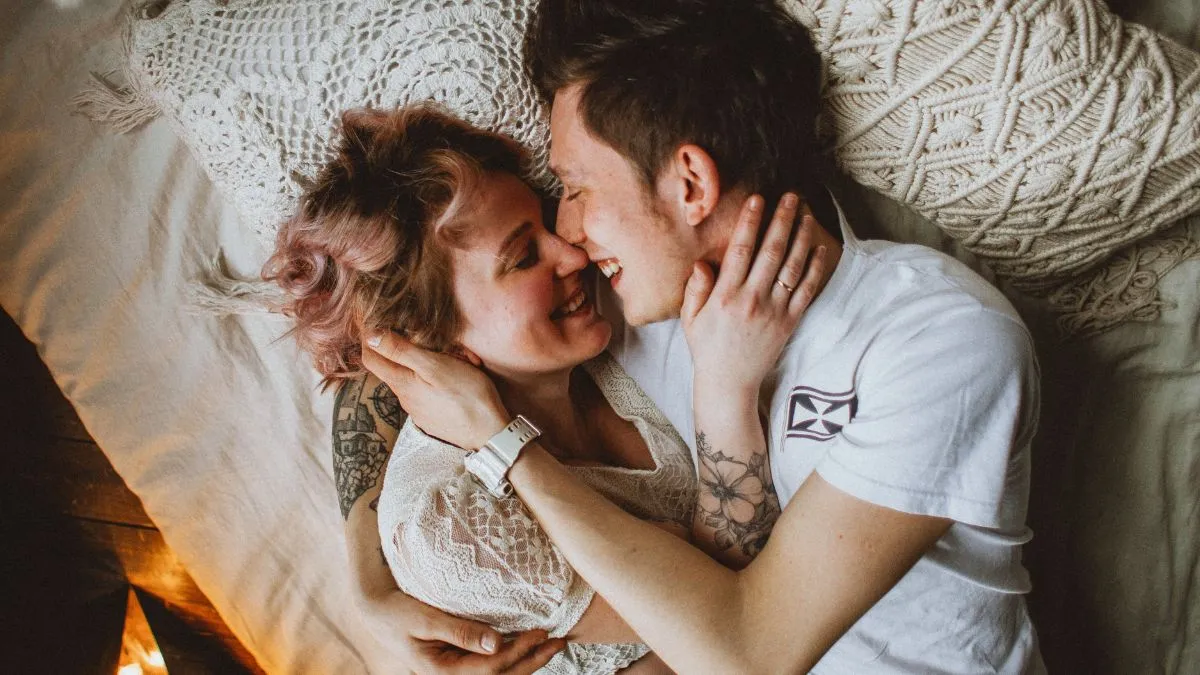 top-7-zodiac-signs-whose-love-language-is-physical-touch-and-cuddles