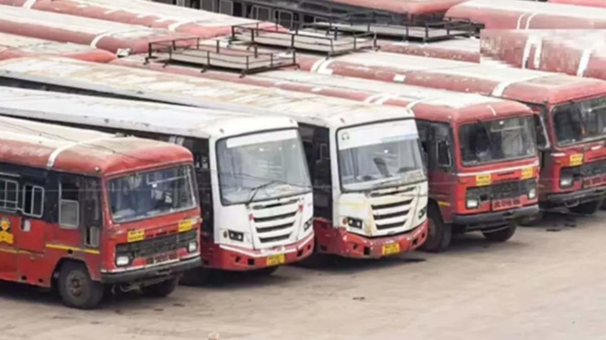 maharashtra-msrtc-suspends-bus-services-to-karnataka-after-attack-on-bus-driver