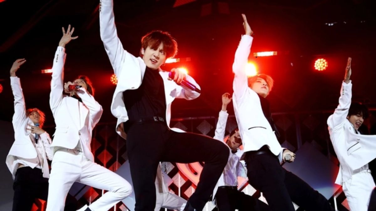 bts-jungkook-jimin-v-jhope-suga-jin-and-rm-high-energy-dance-on-dhoom-machale-sets-internet-ablaze-desi-army-goes-wild-over-fanmade-video